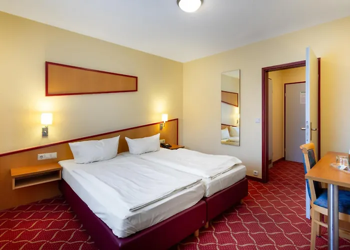 Xzllenz Light, Parken, 24H Digitaler Check In Und Zugang *