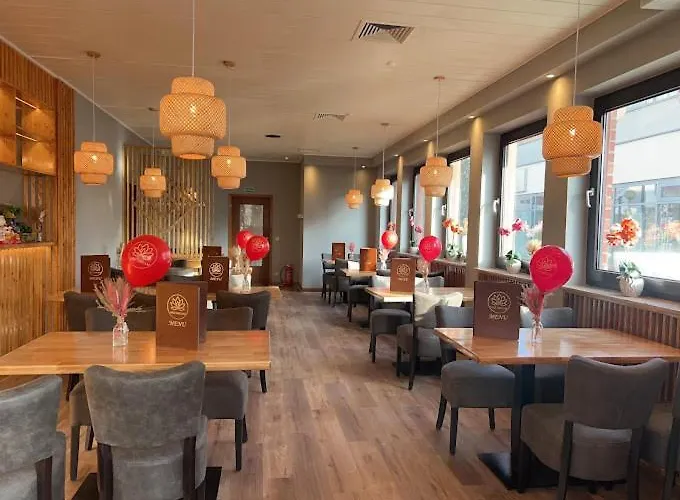 Xzllenz Light, Parken, 24H Digitaler Check In Und Zugang 欧博尔斯巴赫