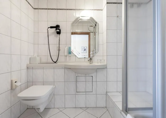 Xzllenz Light, Parken, 24H Digitaler Check In Und Zugang