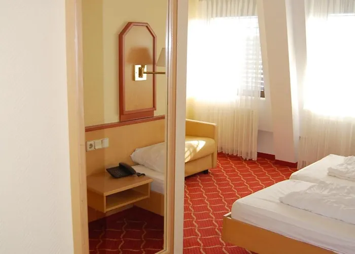 酒店 Xzllenz Light, Parken, 24H Digitaler Check In Und Zugang