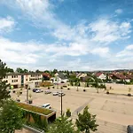 Xzllenz Light, Parken, 24h Digitaler Check In Und Zugang Oberasbach