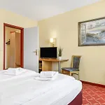 Xzllenz Light, Parken, 24h Digitaler Check In Und Zugang Hotel Oberasbach