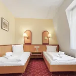 Hotel Xzllenz Light, Parken, 24h Digitaler Check In Und Zugang Oberasbach