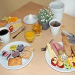 Xzllenz Light, Parken, 24h Digitaler Check In Und Zugang * Oberasbach