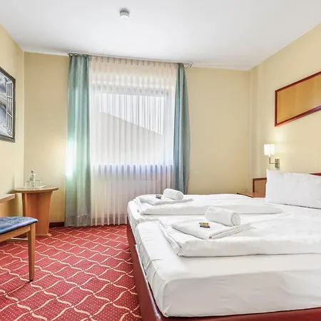 Hotel Xzllenz Light, Parken, 24h Digitaler Check In Und Zugang *