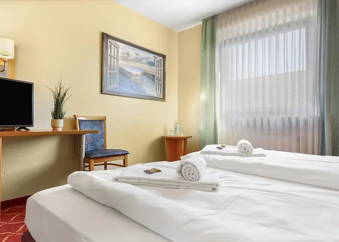 Hotel Xzllenz Light, Parken, 24h Digitaler Check In Und Zugang