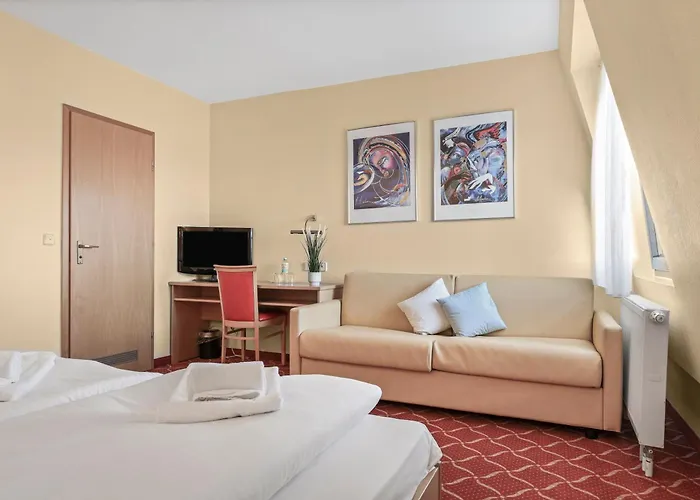 Hotel Xzllenz Light, Parken, 24h Digitaler Check In Und Zugang