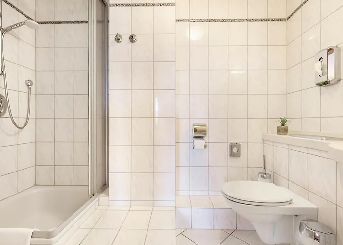 Hotel Xzllenz Light, Parken, 24h Digitaler Check In Und Zugang Oberasbach