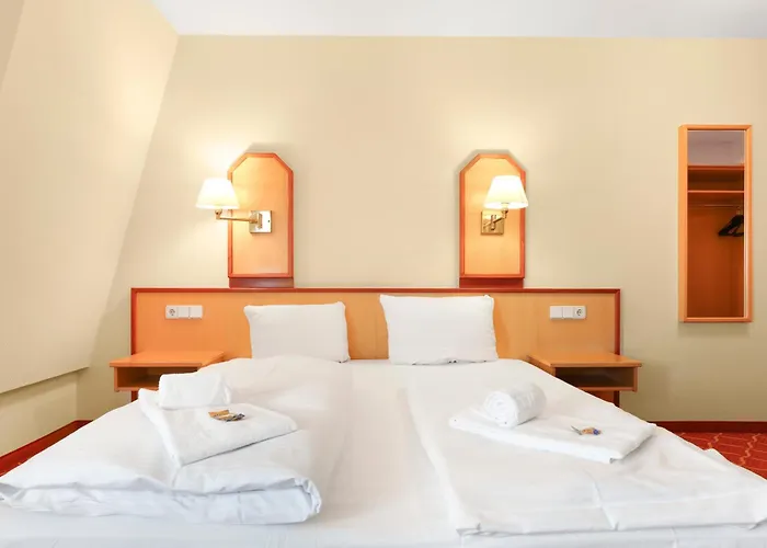 Xzllenz Light, Parken, 24h Digitaler Check In Und Zugang Hotel *