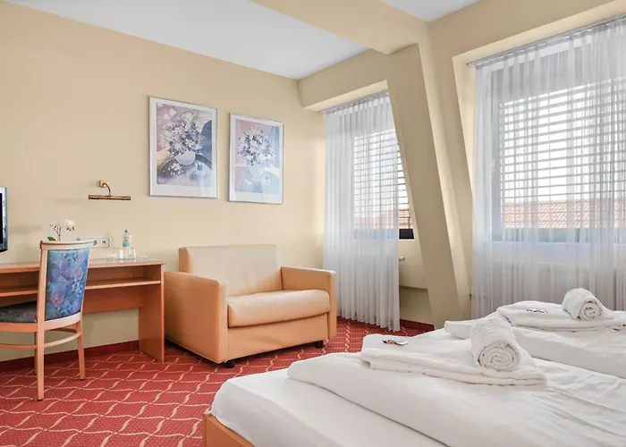 Xzllenz Light, Parken, 24h Digitaler Check In Und Zugang Hotel Oberasbach