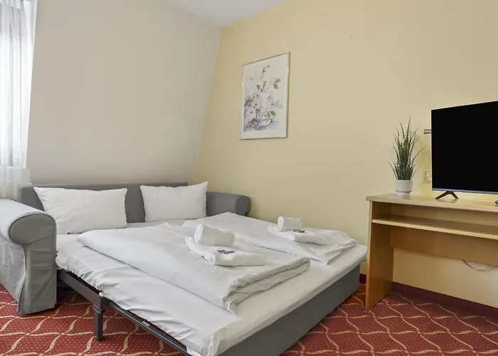 Xzllenz Light, Parken, 24h Digitaler Check In Und Zugang Hotel Oberasbach